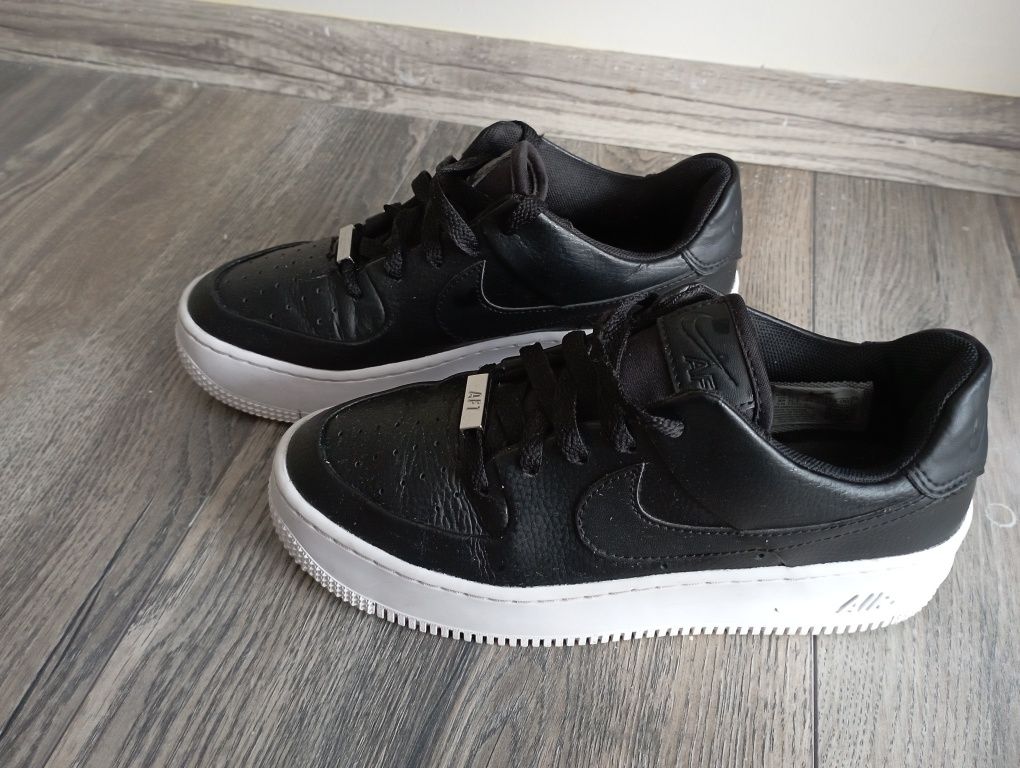 Nike WMNS Air Force 1 Sage Low Black White
Oct. 01, 2018 138