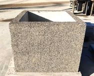 Ghiveci din beton pentru arbori cu piatra naturala  120x120x100 cm