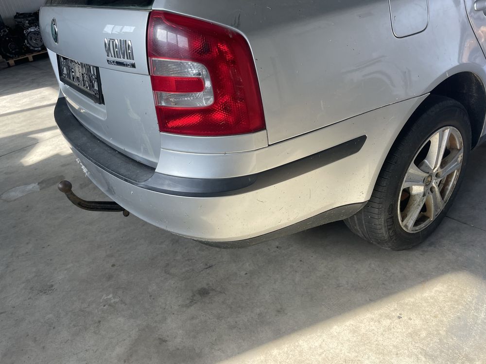 Stop lampa tripla stanga / dreapta Skoda Octavia 2 kombi break