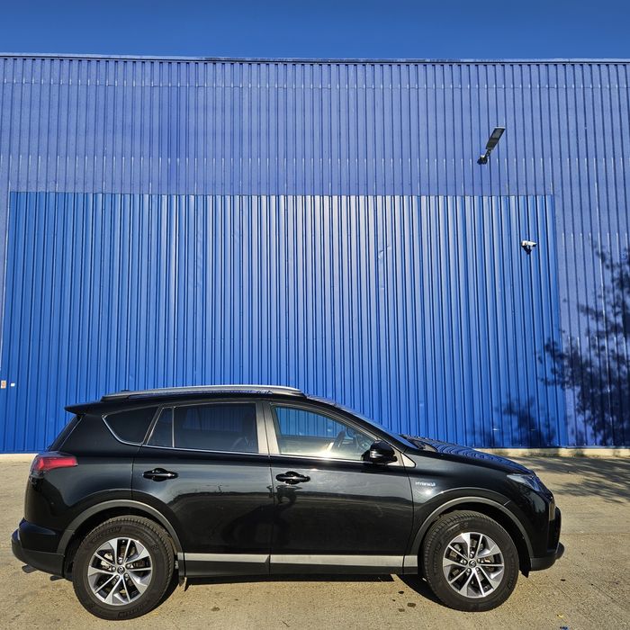 Toyota RAV4  Hybrid , Modelul Luxury Premium/ 2018, Istoric Toyota
