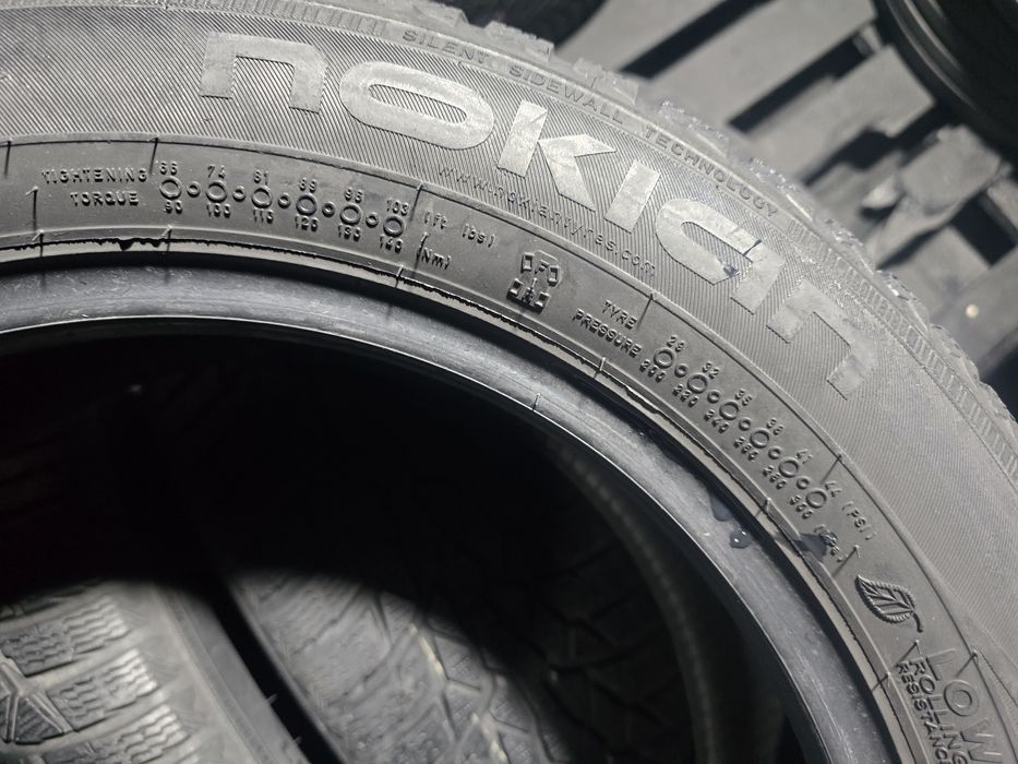 Anvelope 205/55 R16 NOKIAN de iarna