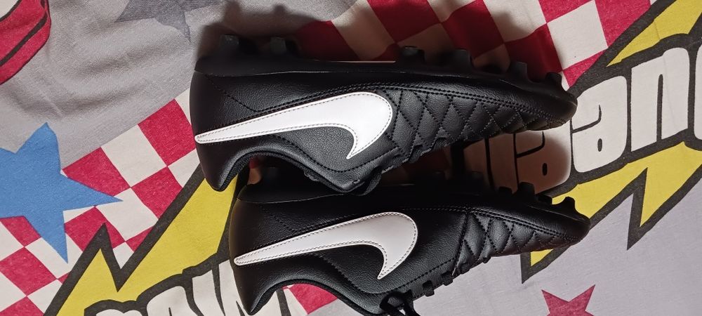 Футболни обувки NIKE