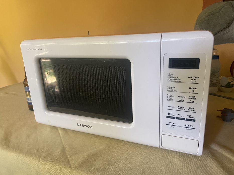 Cuptor cu microunde Daewoo