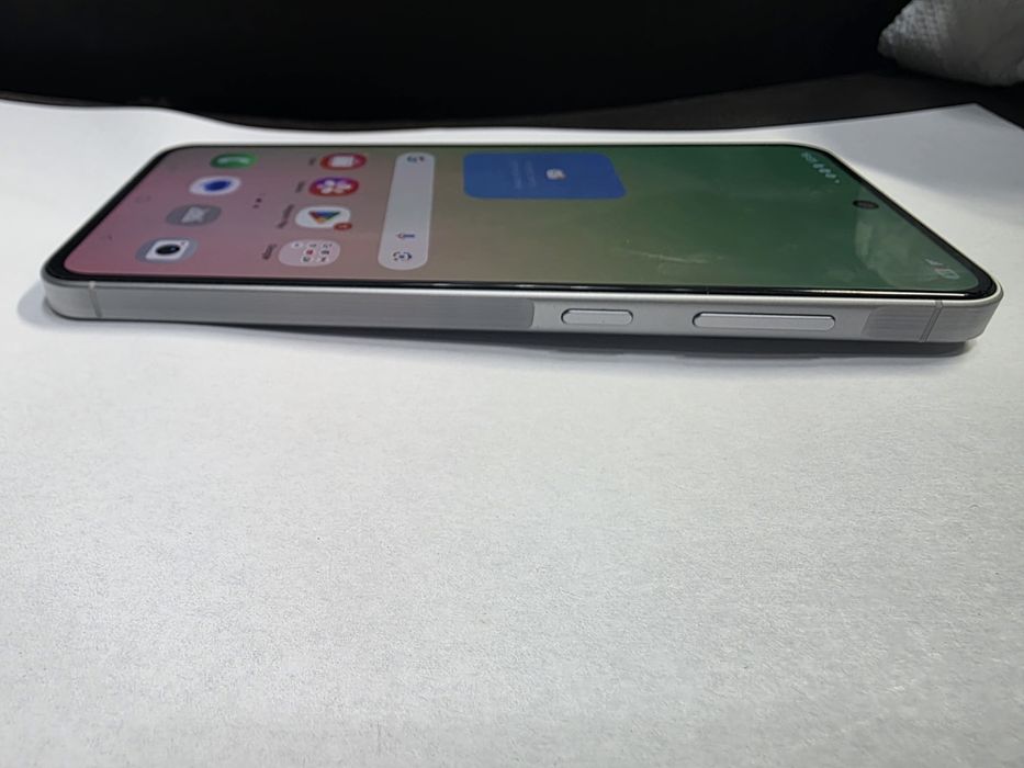 Samsung Galaxy A56 5G White 128GB 8GB-RAM Liber de retea Stare BUNA