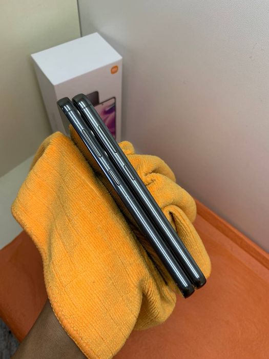 Samsung galaxy s23 5G 8/256gb vetnam 2ta simkartali