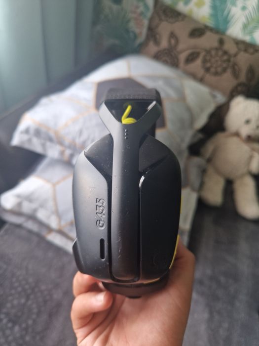 Vand pachet unitate de gaming cu casti Logitech g435