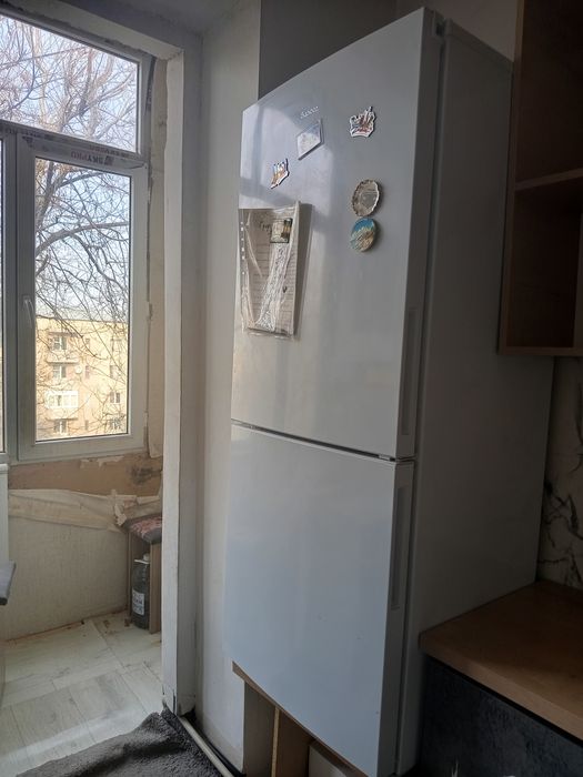 Холодильник Бирюса