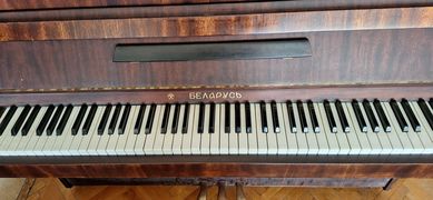 Пиано Беларус чудесно състояние