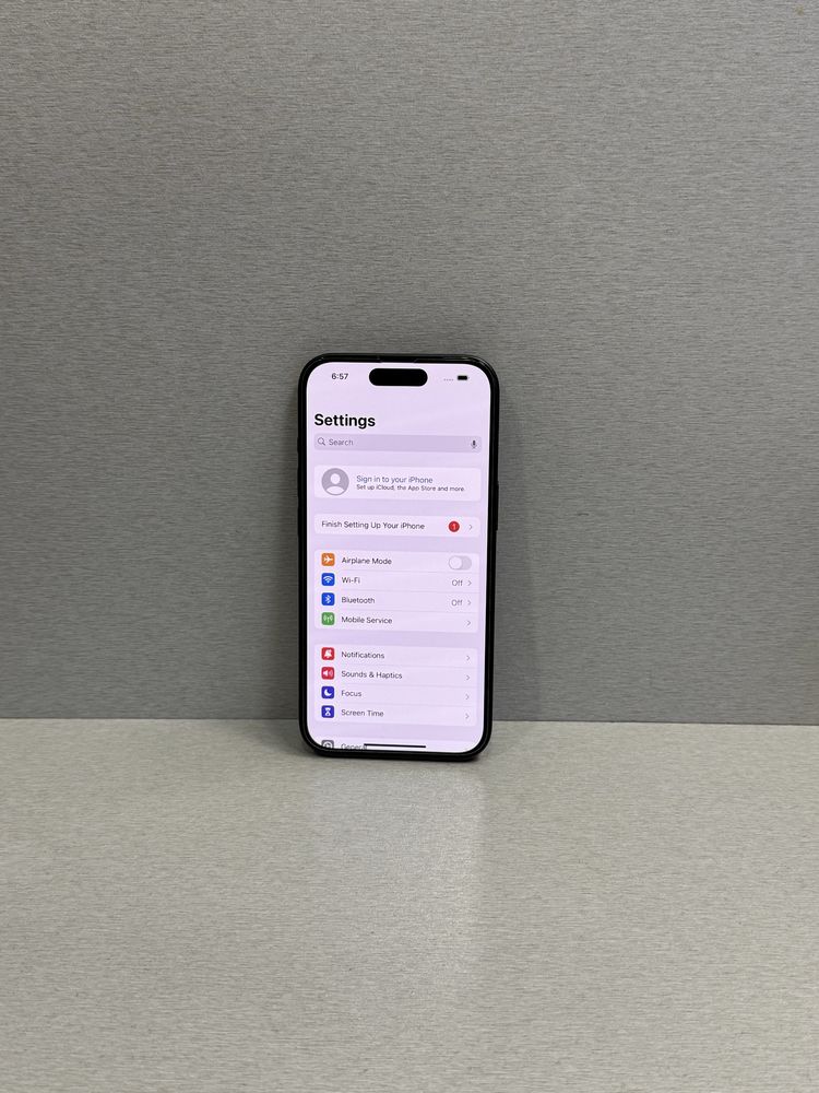 Продавам перфектен iPhone 15 100%