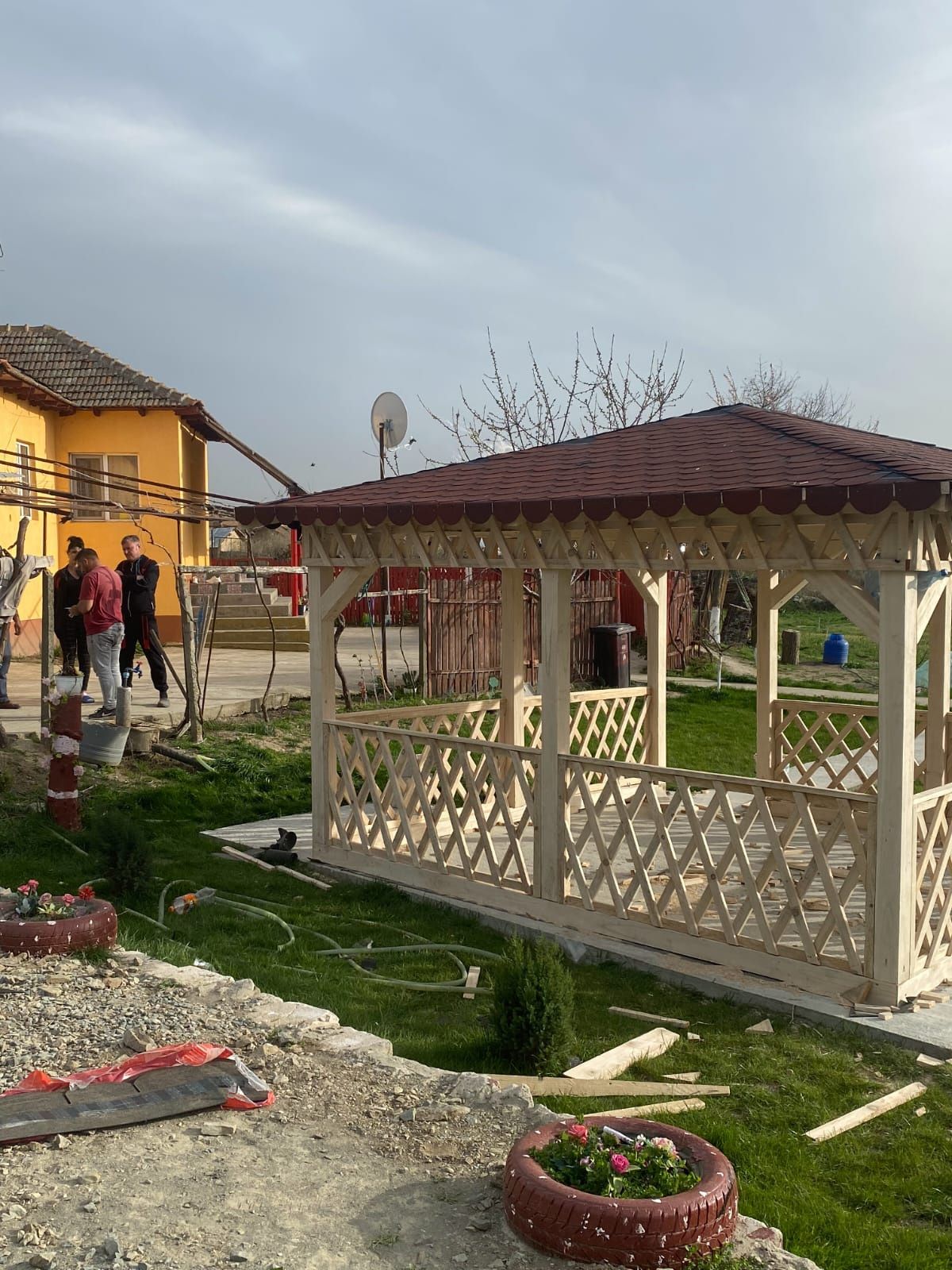 Foișoare terase pergole căsuțe de gradina
