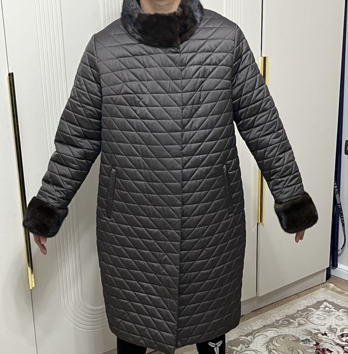 Новое стеганое пальто воротник и рукава норка