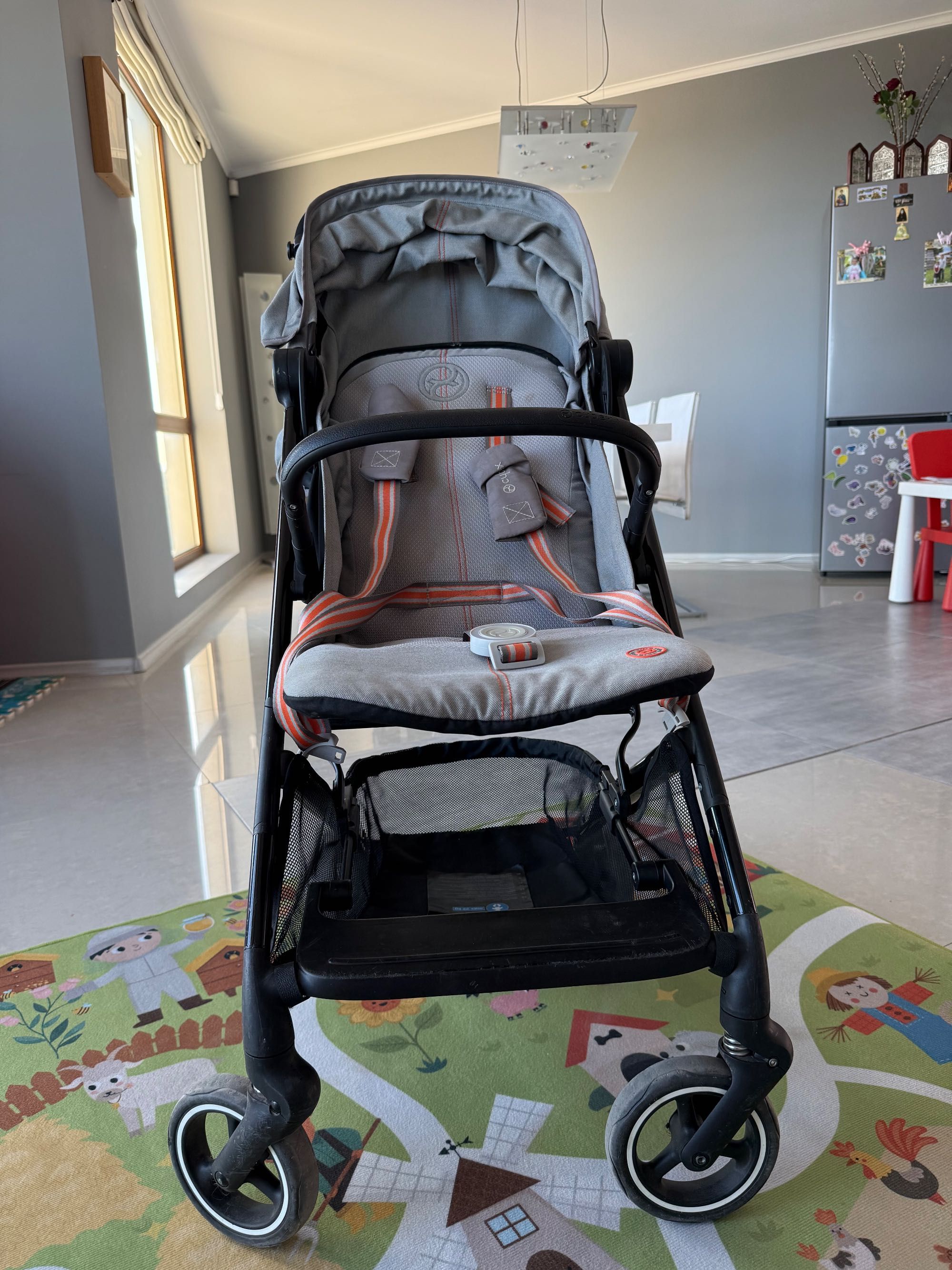 Бебешка количка Cybex Beezy