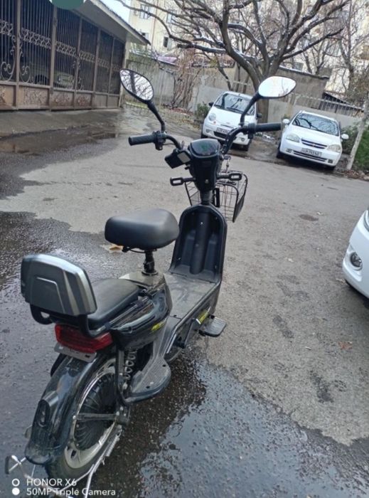 Skuter akumlyator otirib qogan!!!