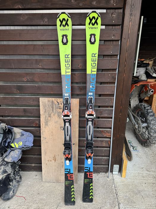 Schiuri Volkl Racetiger SL UVO 165