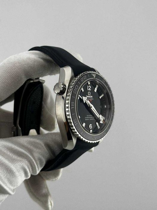 Omega GMT Planet Ocean