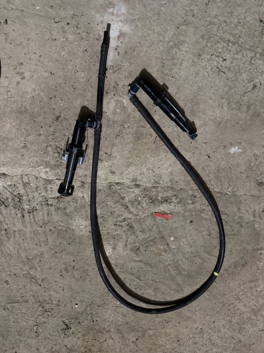 bmw x3 f25/x4 f26 дюзи и маркуч за измиване на фарове