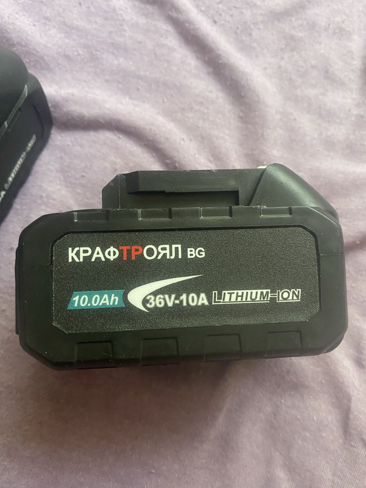 Продавам нов комплект батери за акумулаторен гайковерт 36V