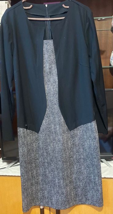 Прексна чисто нова елегантна рокля