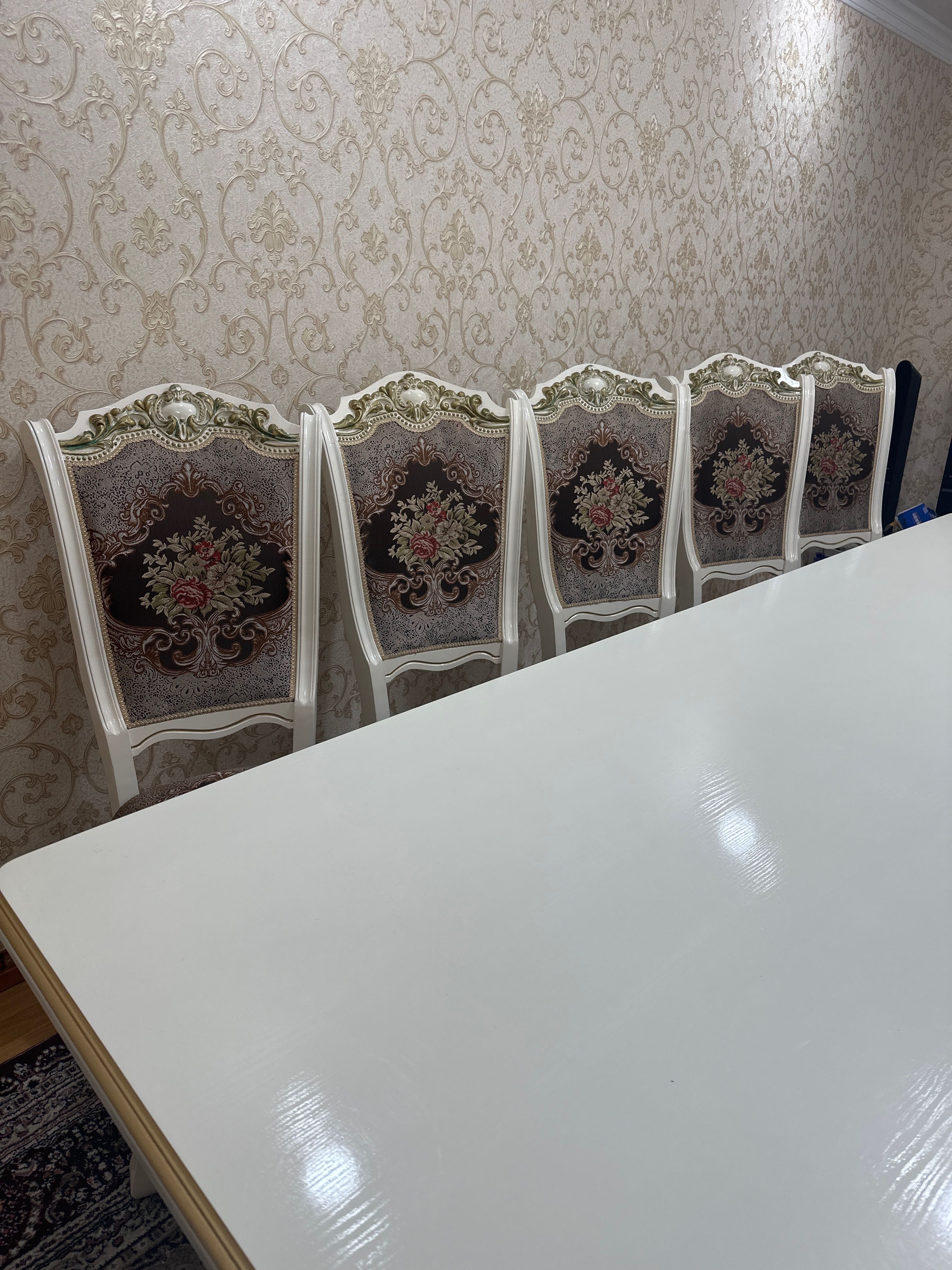 Стол стул почти новые 12 стульев
