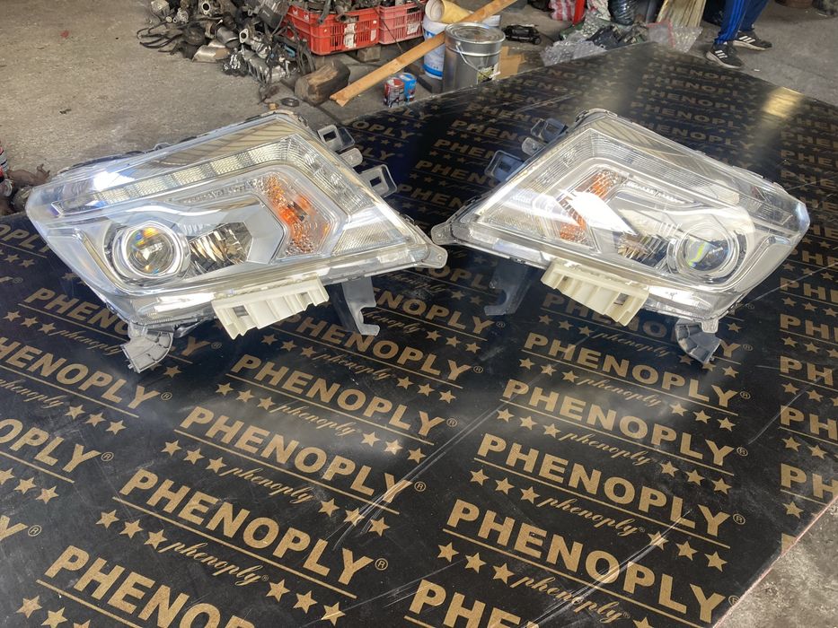 Nissan Navara 2017 година Led Фарове Лед Оборудвани