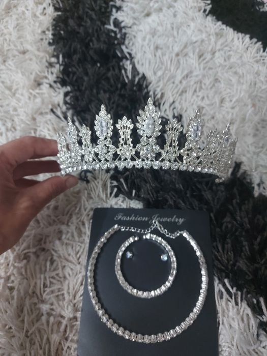 Diadema mireasa cu pietre