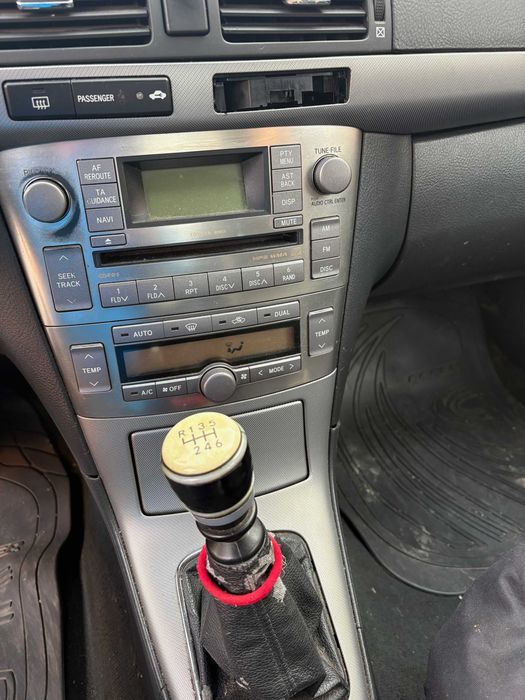 Toyota Avensis 2.0 D-4D. Climatronic