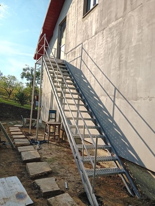 Scara metalica zincata 4mm grosime noi