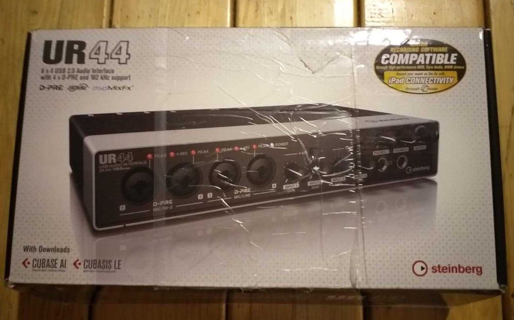 Interfata audio UR 44 usb 2.0 Steinberg