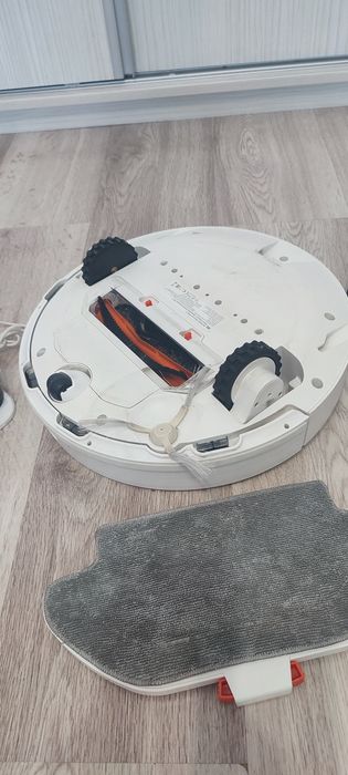Aspirator robot xiaomi cu mop