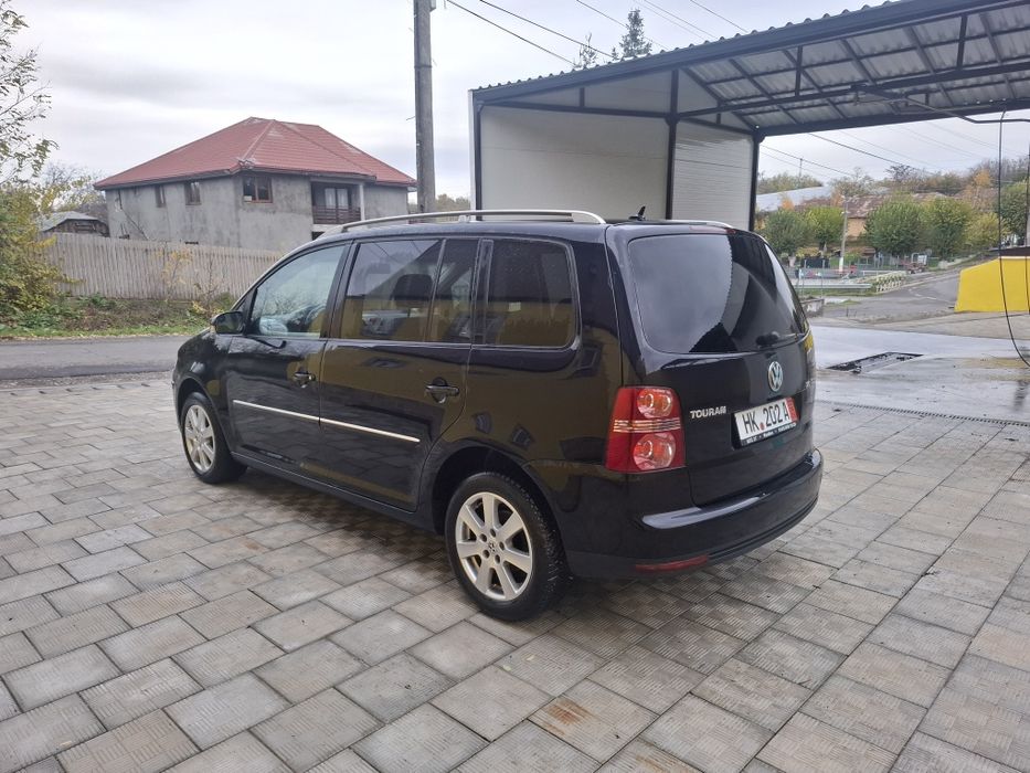 Vând Volkswagen touran 2009//7 locuri