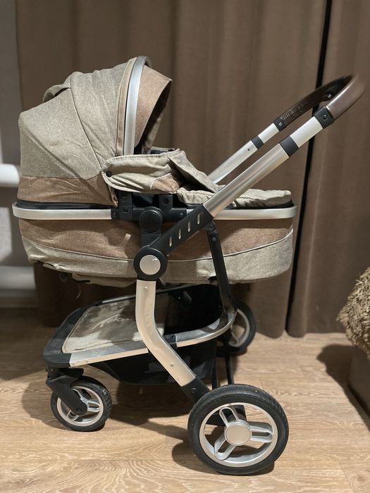 Продам  коляску