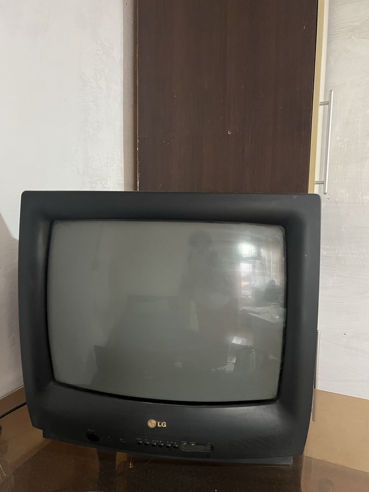 Продам телевизор!