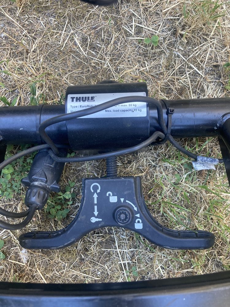 Thule suport 4 biciclete pe cirlig