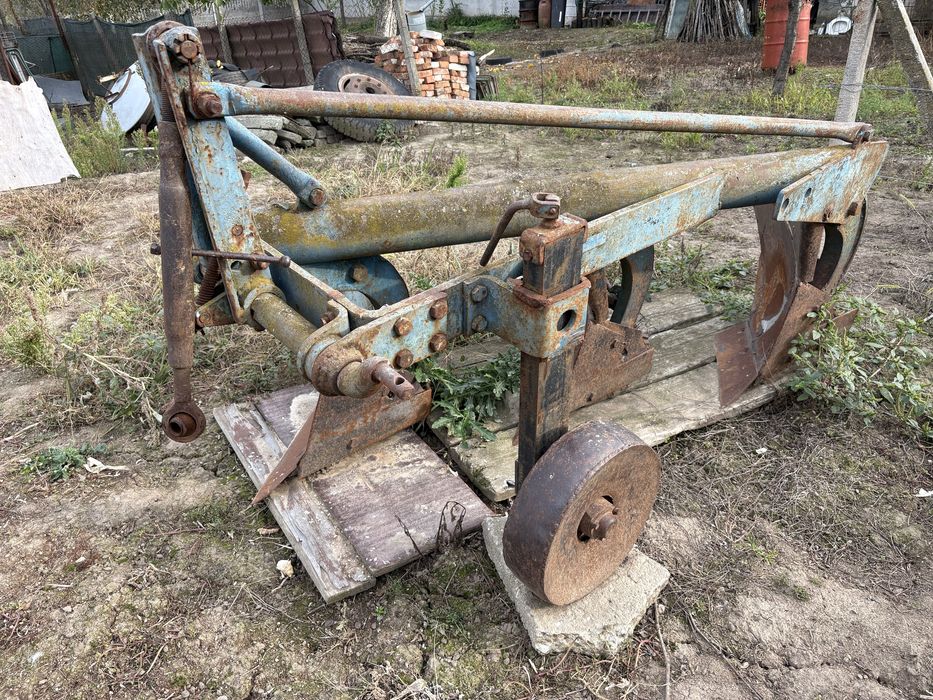 Tractor U650,plug,disc,remorca