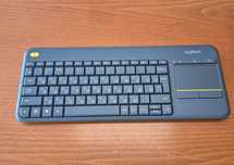 Безжична мултимедийна клавиатура Logitech K400 Plus