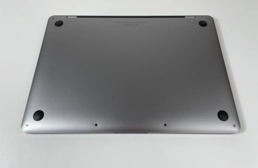 MacBook Pro 13" 2017 1TB 16GB RAM Core i7 Space Gray

Shunin bar M