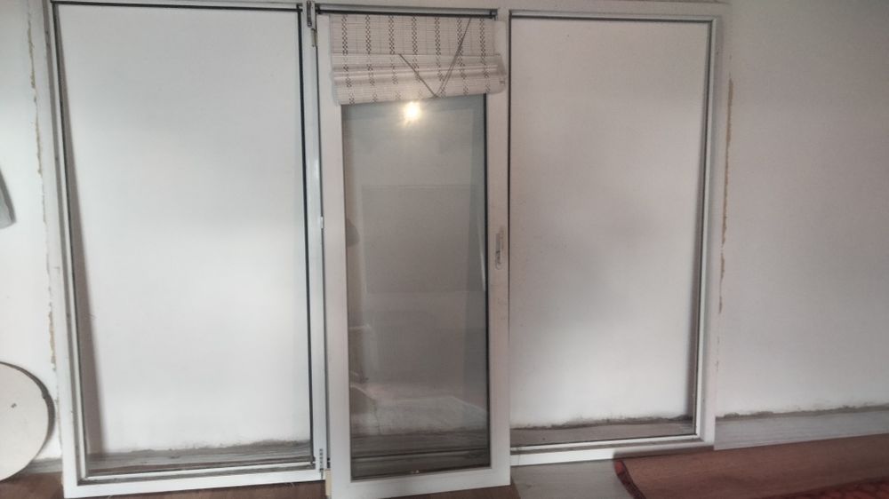 Пластик окно и решотка