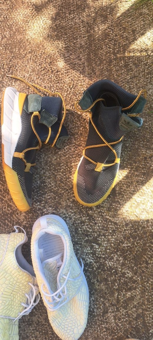 Маратонки Adidas nike