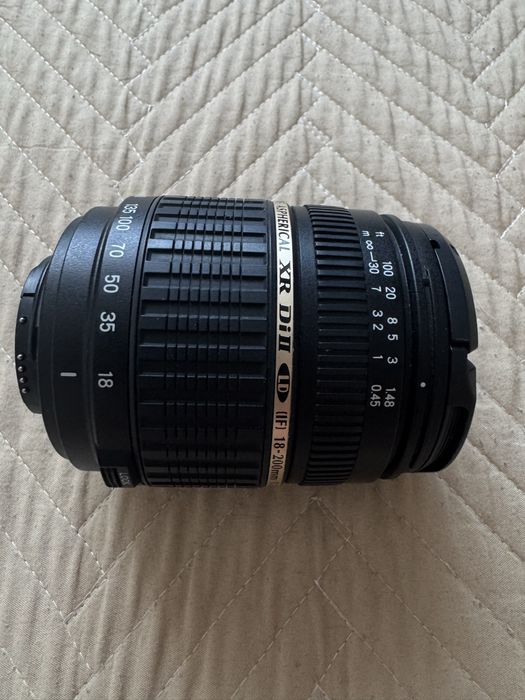 Объектив Tamron 18-200