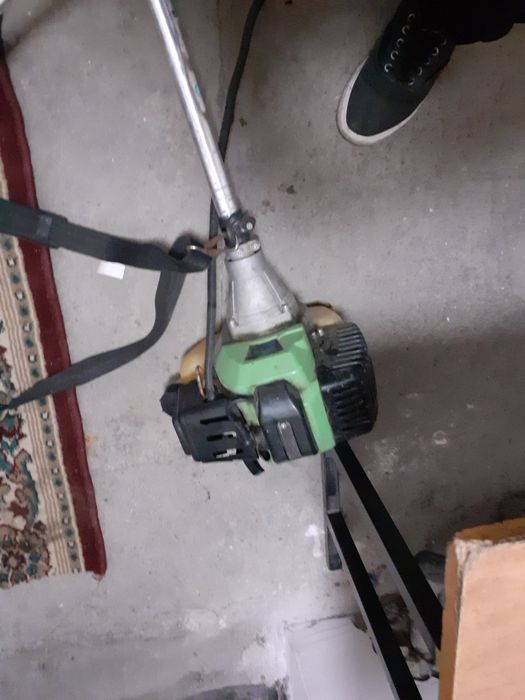 Газонкасилка бензиновый