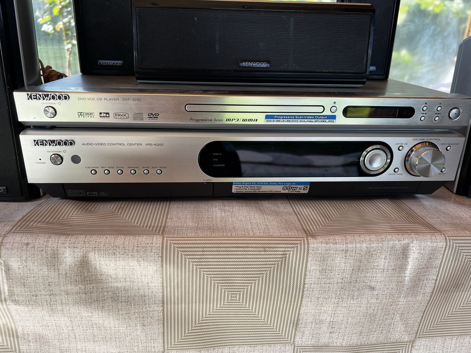 Vand sistem audio Kenwood