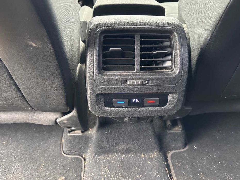 vw touran  2.0d dsg 2017 locatie Germania rate fixe far avans prin tbi