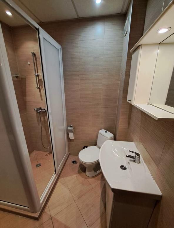 Дава се под наем Етаж от къща в Пловдив, Кършияка - 100 кв.м за 400 € - Снимка #5