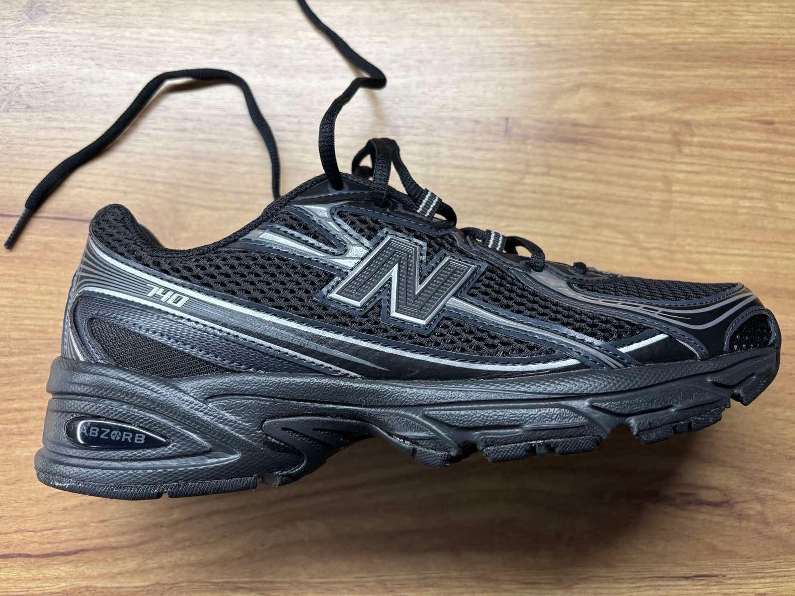 Чисто нови New Balance 740