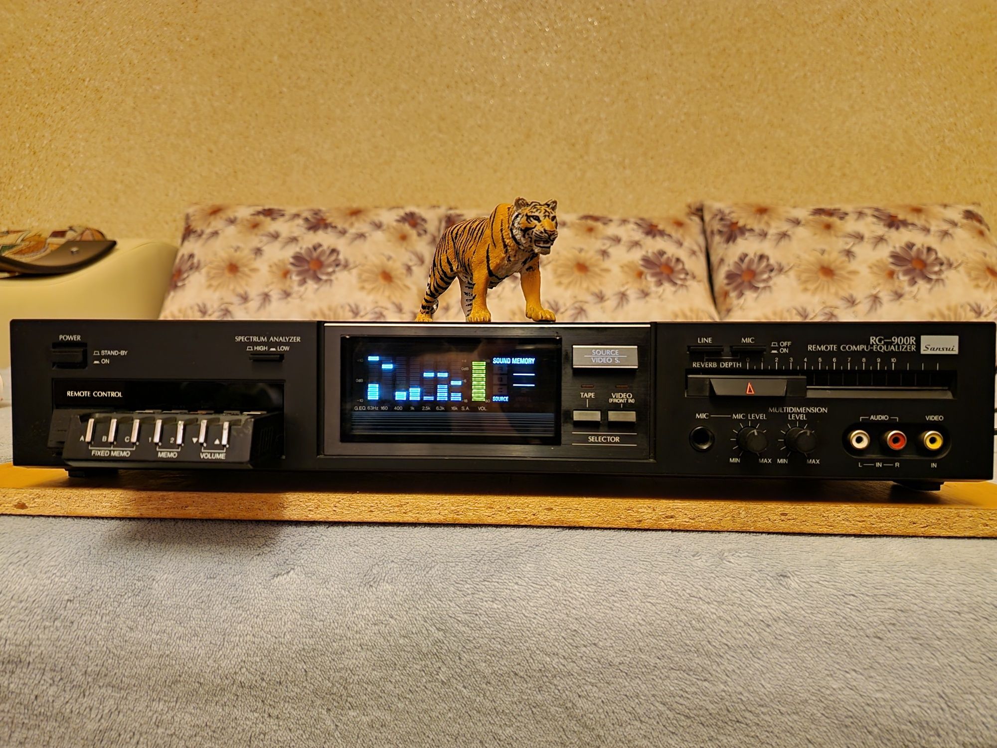 Sansui RG-900R. Egalizator superb. Model foarte rar. Cap serie !