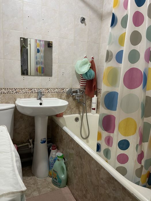 Продается квартира Чиланзар 19 кв 43 квд 2 ком 1*2 5 этаж