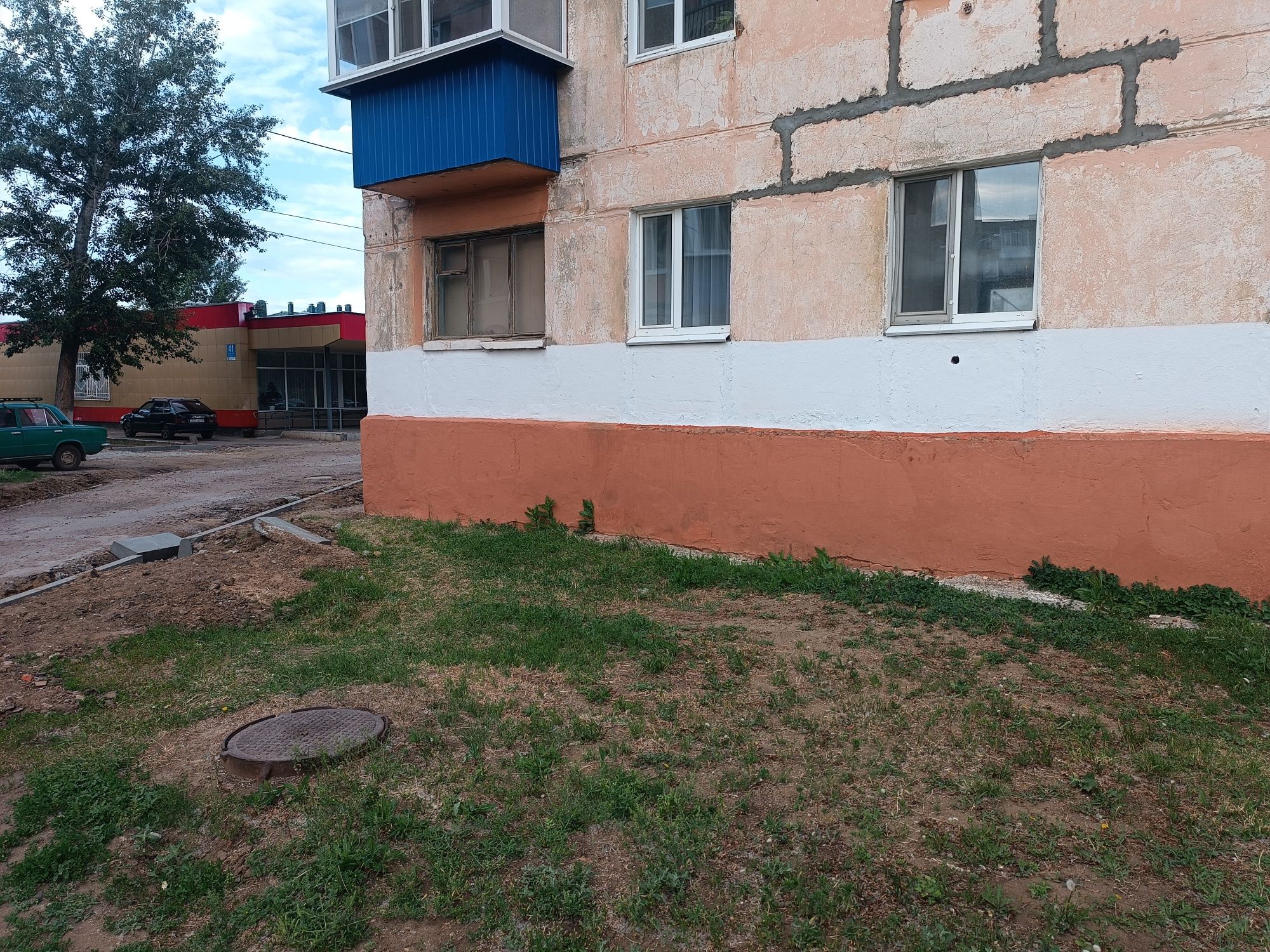 Продам однокомнатную квартиру г.Лисаковск, 1 м-он, 4 дом. Этаж 1/5.