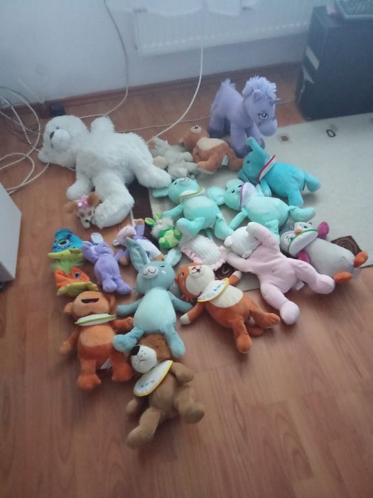 Vând jucării 150lei 20 bucati