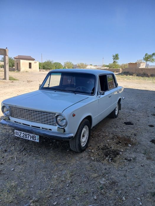 Jiguli 1985 yil kraska bor