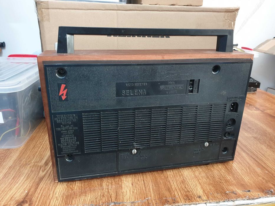 Aparat de radio Selena B211